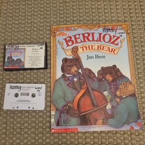 "Berlioz The Bear" Book by Jan Brett with audio cassette